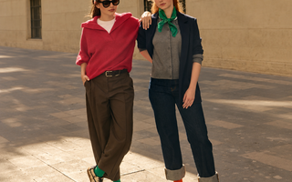 Cinco formas de llevar las mismas sneakers sin repetir look