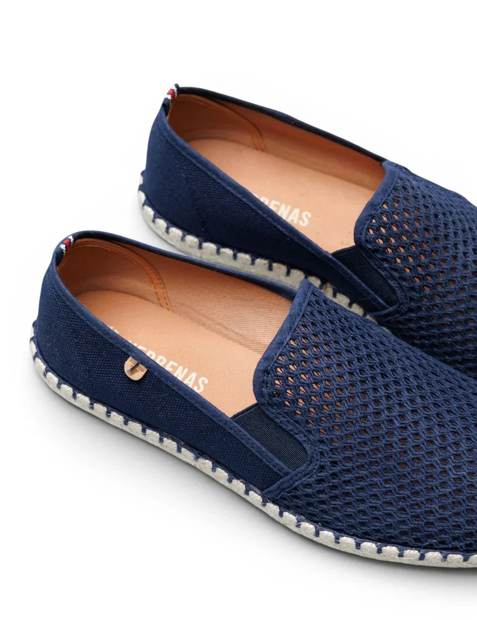 5 looks urban para lucir las alpargatas de hombre