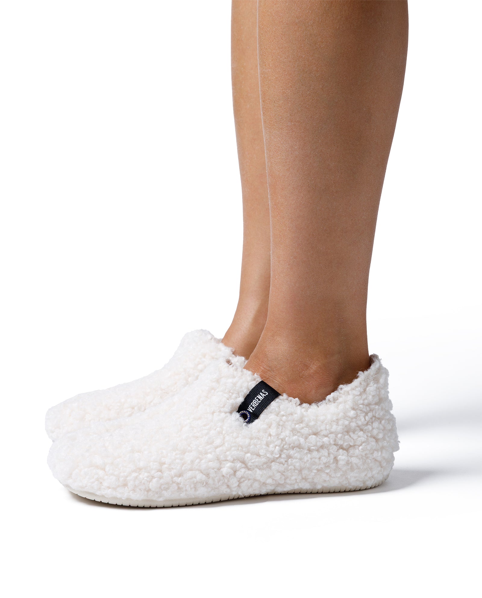 Zapatillas Casa Yoi Curly Crudo